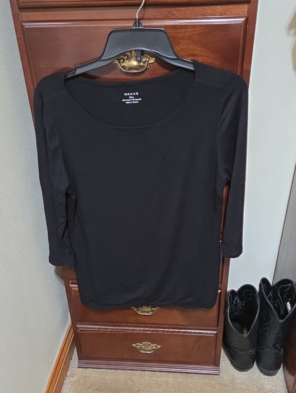 Grace Black Scoop Neck 3/4 Sleeve Tee